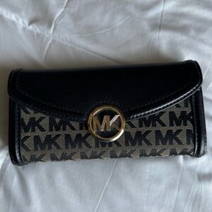 Black and Gray Michael Kors Wallet